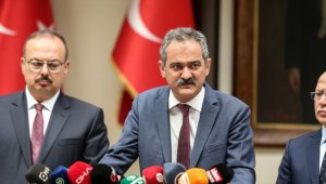 Milli Eğitim Bakanı Özer: Okul-Aile Birlikleri tüm sosyal etkinliklerde okul müdüründen izin alacak