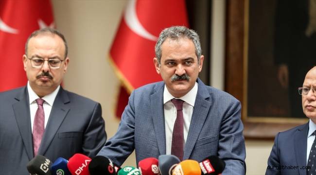 Milli Eğitim Bakanı Özer: Okul-Aile Birlikleri tüm sosyal etkinliklerde okul müdüründen izin alacak