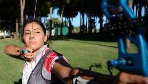 Milli sporcu Gülnaz Coşkun Avrupa şampiyonu!