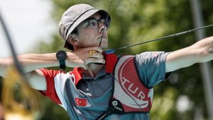 Milli sporcu Mete Gazoz, Avrupa Okçuluk Şampiyonası'nda bronz madalya kazandı