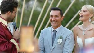 Mustafa Sandal'a gençlik aşısı! Genç sevgili ile nikah masasına oturmak için estetiği abarttı