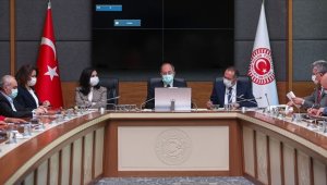 Sağlık çalışanlarının mali haklarının iyileştirilmesini de içeren kanun teklifi, TBMM Sağlık Komisyonunda