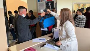 Şahinbey Belediyesi'nden Mehmetciğe 67.000 Bin Asker Çantası 