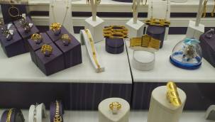 Sarraf Gülderdi: “Döviz bölgesine müdahale edemiyoruz, fiyatları durduramıyoruz”