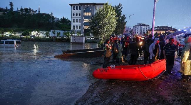 Sel ve su baskını yaşanan Akyurt'ta hayatını kaybedenlerin sayısı 2'ye yükseldi