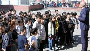 Son dakika! LGS başladı: 1 milyon 236 bin öğrenci ter döküyor