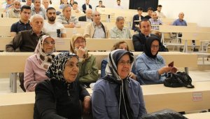 'Tazelenme Üniversitesi' ile 60'ından sonra okullu oldular