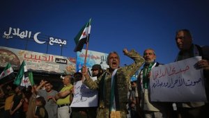 Tel Rıfatlılar topraklarına yuvalanan YPG/PKK'yı protesto etti