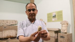 Tyana Antik Kenti'nde Roma dönemine ait mermerden kadın figürü bulundu