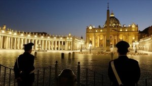 Vatikan, ABD Yüksek Mahkemesinin kürtajı anayasal hak olmaktan çıkarmasından memnun