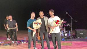 Yaza Merhaba Gençlik Festivali'nde İkilem grubu sahne aldı 