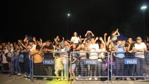 Yaza Merhaba Gençlik Festivali'nde İmera sahne aldı 