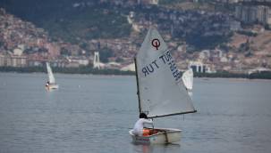 Yelken yarışlarında ödül heyecanı