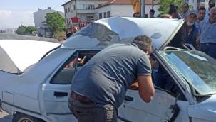 Yesilhisar’da yolcu otobüsü ile otomobil çarpıştı: 1’i bebek 3 yaralı 