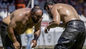 661.Tarihi Kırkpınar Yağlı Güreşleri'nde 27 başpehlivan üst tura yükseldi