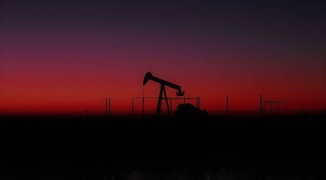 ABD'nin ticari ham petrol stokları azaldı