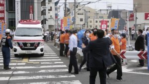 Abe Şinzo'yu öldürdüğü belirtilen saldırganın silah yapım videoları izlediği bildirildi