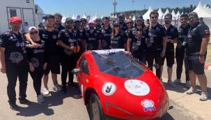 Altınbaş Üniversitesi öğrencileri Kocaeli TEKNOFEST’te üçüncü oldu