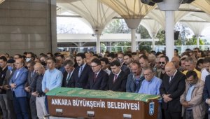 Ankara'daki sağanak nedeniyle hayatını kaybeden Doğanay son yolculuğuna uğurlandı