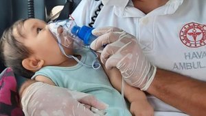 Antalya'da akrep sokan 8 aylık bebek hızlı müdahaleyle sağlığına kavuştu