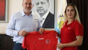 Avrupa ve Dünya şampiyonu Buse Tosun Çavuşoğlu'ndan ziyaret 