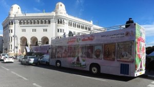 Bağımsızlığını 60 yıl önce kazanan Cezayir hala Fransa'nın nüfuzuna karşı mücadele ediyor