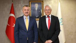 Başkan Büyükakın: Algılar gerçeğin önüne geçiyor ve dünya zaman kaybediyor