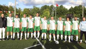 Başkan Büyükakın'dan Kartepe'de futbol resitali