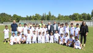 Başkan Büyükkılıç, Spor A.Ş. Yaz Spor Okulları'nda Miniklerle Buluştu