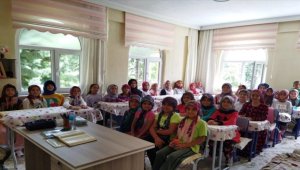 Beyşehir ve Hüyük'te yaz Kur'an kurslarına öğrencilerin ilgisi sürüyor