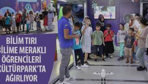 Bilim tırı bilime meraklı öğrencileri kültürpark'ta ağırlıyor