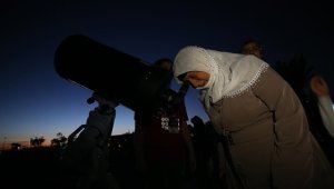 Binlerce astronomi meraklısı uzayın derinliklerini Van'da gözlemledi