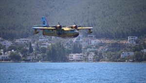 Bodrum'da yangın söndürme uçakları test uçuşu yaptı