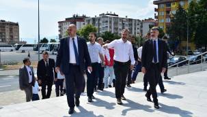 Bursa Büyükşehir Belediyesi Genel Sekreteri Ulaş Akhan Kültür Merkezini İnceledi