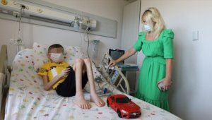 Bursa'da çöp evde bulunan çocuğun tedavisi sürüyor