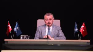 Büyükakın’dan mecliste ders niteliğinde açıklama