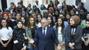 Büyükkılıç'tan 5 üniversitesi , 80 öğrencisiyle '' genç dostu '' şehir Kayseri'ye davet 