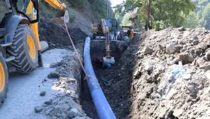 Çöken içme suyu hattı yenileniyor