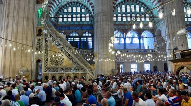 Diyanet'ten anlamlı hutbe! İşte 15 Temmuz 2022 Cuma hutbesi