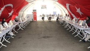 Diyarbakır annelerinden ikisi daha evlatlarına kavuştu