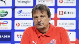 Ergin Ataman, A Milli Basketbol Takımı'nda büyük hedeflerle göreve başlıyor