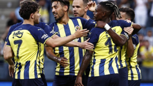Fenerbahçe'de Dinamo Kiev maçlarının kadrosu UEFA'ya bildirildi