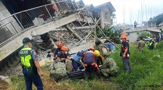 Filipinler, deprem bölgesinde kurtarma operasyonları için orduyu görevlendirdi