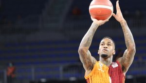 Galatasaray Nef'te ABD'li basketbolcu Dee Bost'un sözleşmesi uzatıldı