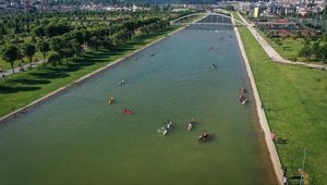 Genç kanocular Dünya Şampiyonası'na Nilüfer Çayı'nda hazırlanıyor