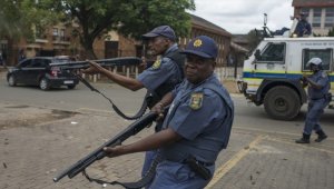 Güney Afrika'da 3 eğlence mekanına düzenlenen saldırılarda en az 21 kişi öldü