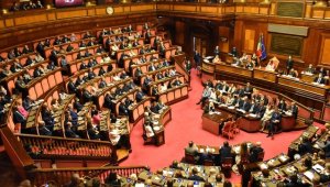 Hükümetlerin ömrünün çok kısa sürdüğü İtalya'da 9. kez erken seçim yapılacak