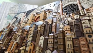 İbadete açılmasına sevindiği 'Ayasofya'nın üç boyutlu ahşap tablosunu yaptı