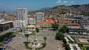 İzmir'in tarihi çarşısı Kemeraltı, restore edilen binalarıyla 'dünya mirası' olma yolunda
