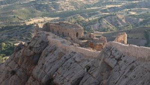 Kahta Kalesi 17 yıl sonra kapılarını ziyaretçilerine açıyor